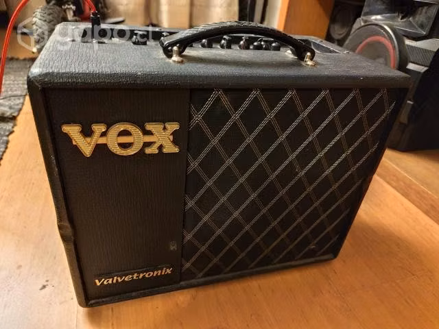 Amplificador de guitarra VOX VT20X Impecable