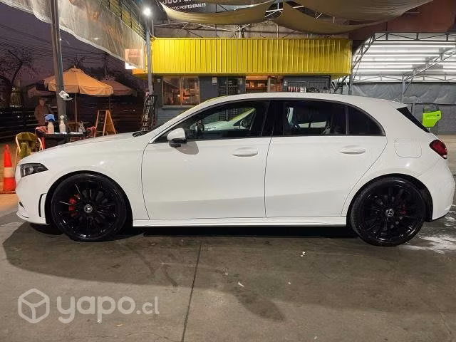 Mercedes benz a250 2021