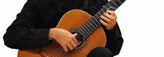 Clases de guitarra clásica y popular y piano