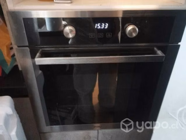 Cocina de inducción, campana y horno empotrado