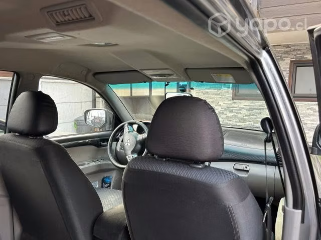 Mitsubishi montero sport 2016