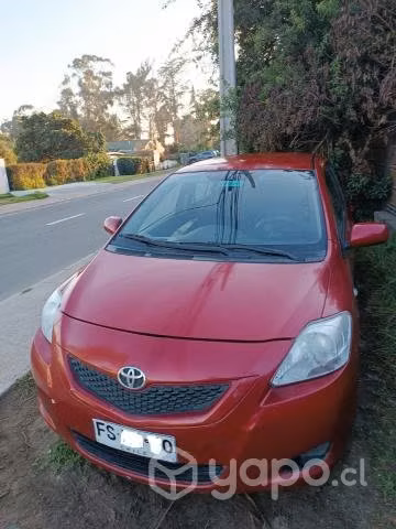 Toyota yaris 2013 automático