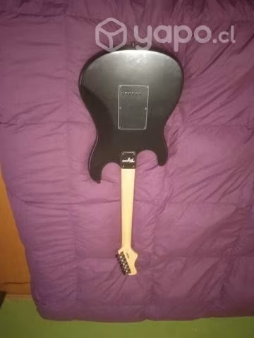 Guitarra Stratocaster Tagima