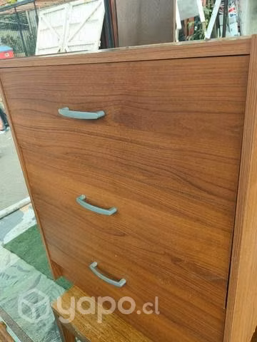 Comoda 3 cajón buen estado