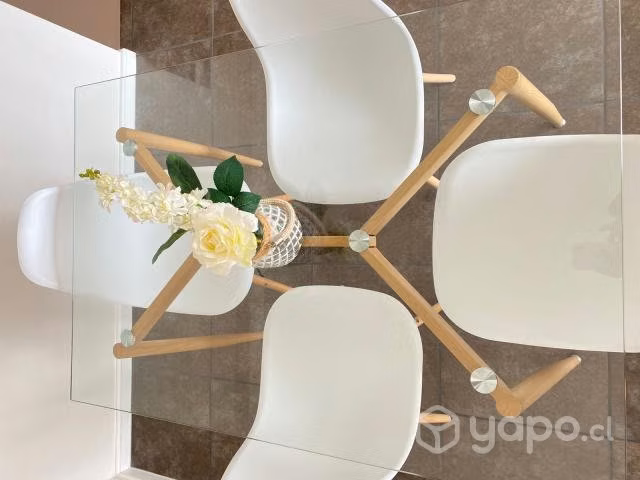 Juego de comedor cubierta de vidrio, con 4 sillas
