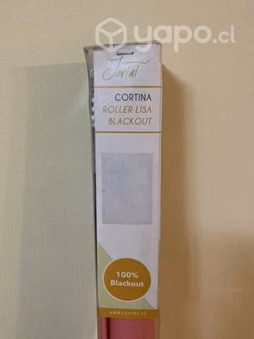 Cortina roller lisa rosada blackout