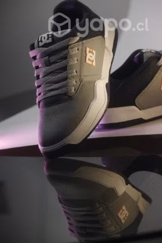 Zapatillas DC Central NUEVAS 9.5
