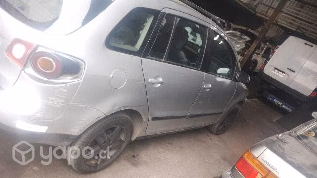 Volkswagen suran 2009 - Imagen 2
