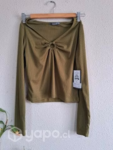 Polera color oliva wados