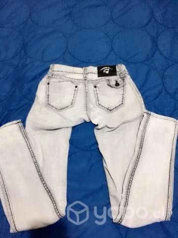 Jeans casi nuevos - Imagen 4