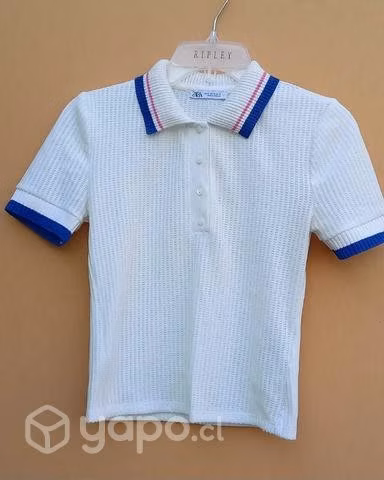 Polera con cuellito