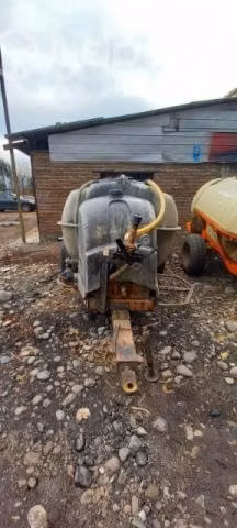 Se vende nebulizadora jacto arbus 2000