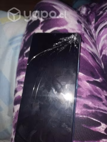 Celular y equipo de música