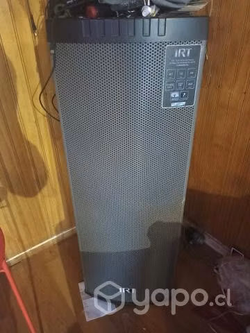 Celular y equipo de música