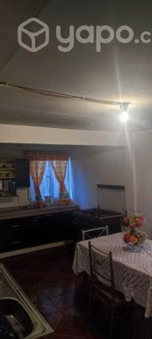 Se vende amplia casa con negocio funcionando en la