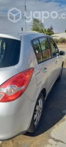 Nissan tiida hatchback solo 116000 km