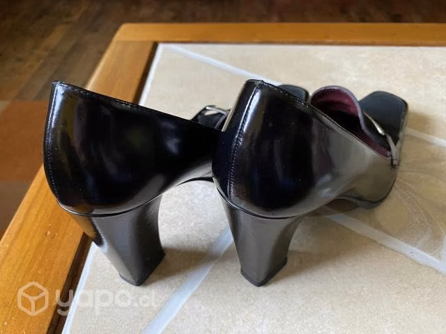 Zapatazos y chaquetas