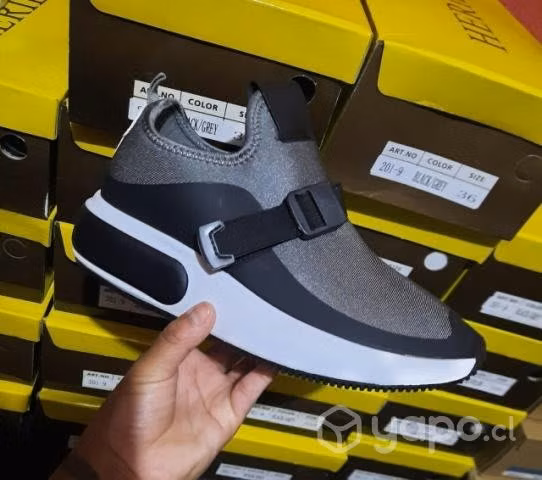 Zapatillas livianas - Imagen 2
