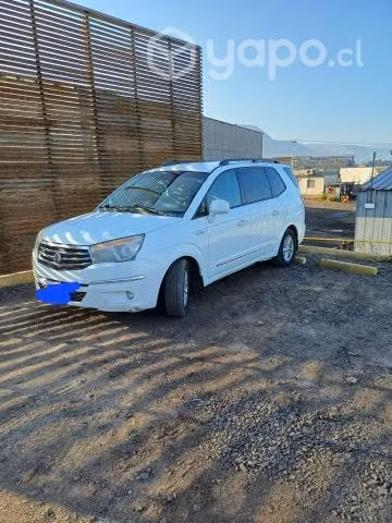 Ssangyong stavic 2014