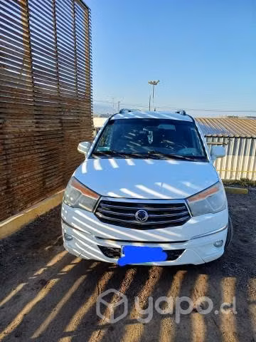 Ssangyong stavic 2014