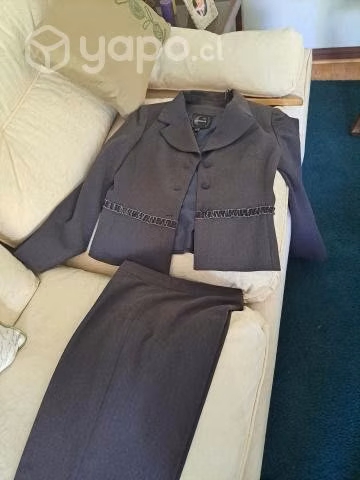 Trajes dos piezas, impecable talla 42
