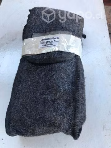 Extintor c/triangulos Espejo interior Ford Ranger
