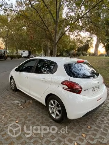 Peugeot 208 2017