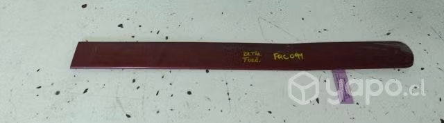 Moldura Central Pta tras der (FRC091) Ford Ranger