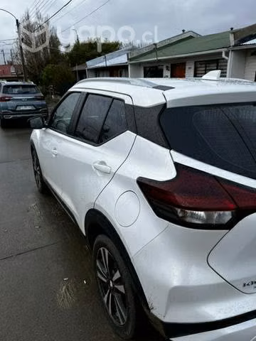 NISSAN KICKS de agencia
