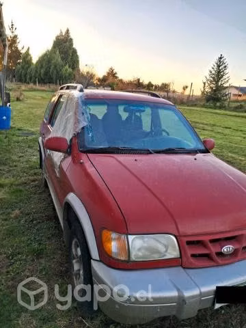 Se vende Jeep Kia