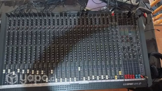 Consola de audio Soundcraft spirit Live 24