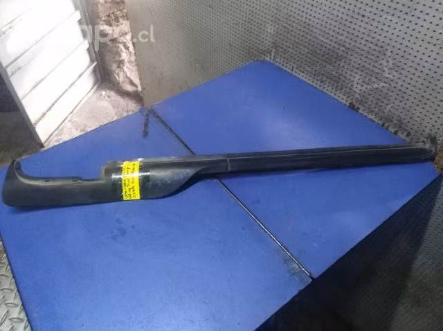 Moldura lame vidrio pta del izq Ford Ranger 2.3