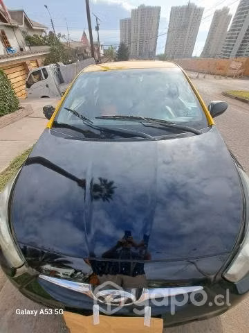 Hyundai accent 2012