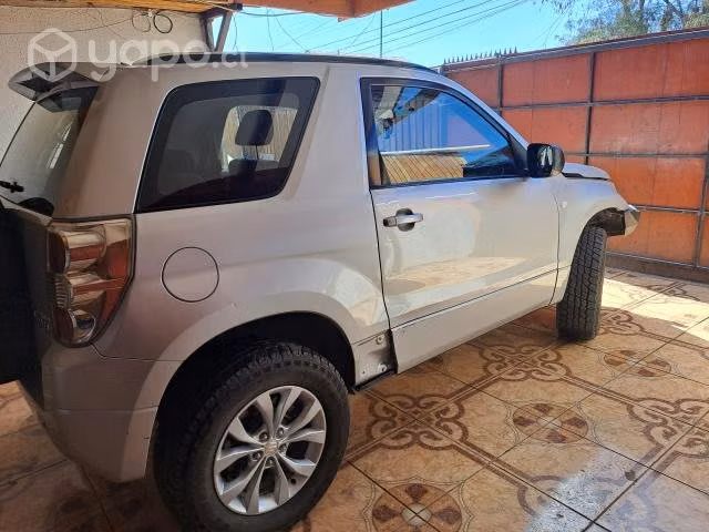 Suzuki grand vitara 2013