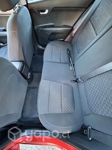 Kia Rio km - Imagen 8