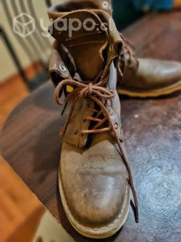 Zapatos de hombre marca Cat