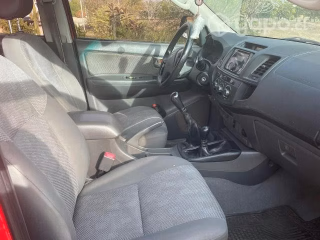 Toyota hilux 2015