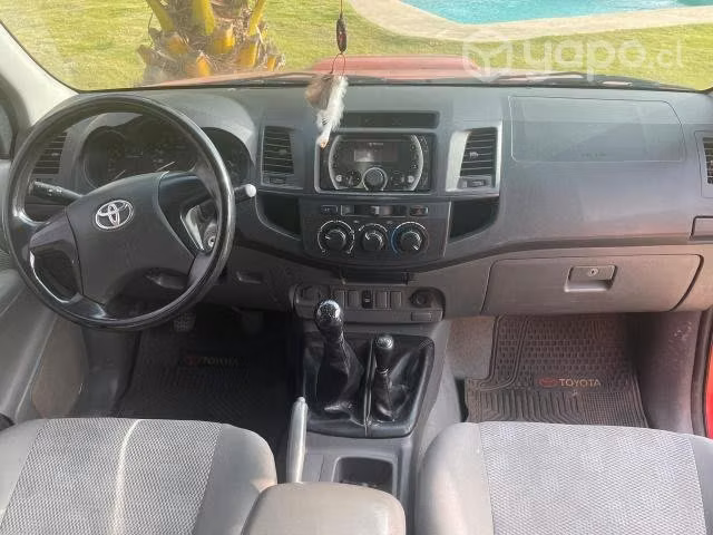 Toyota hilux 2015