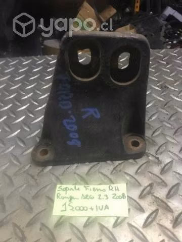 Soporte fierro derecho Ford Ranger Argentina 2.3