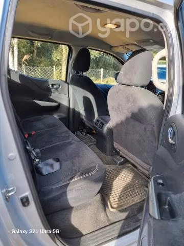 Nissan np300 2017