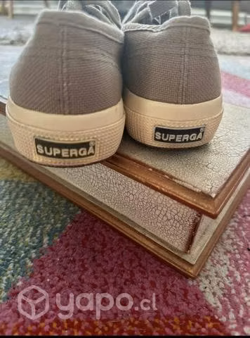 Zapatillas italianas Superga - Imagen 2