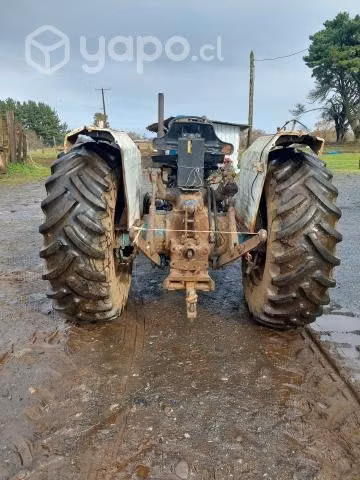 Tractor Ford 5000