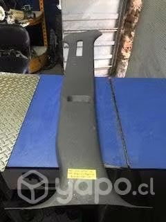 Tapiz cubre pilar central izq Ford Ranger 2.3 Arg