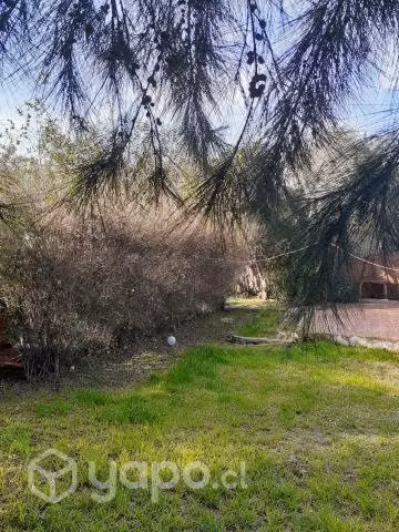 Se vende casa con amplio terreno