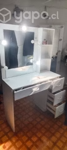 Tocador más espejo