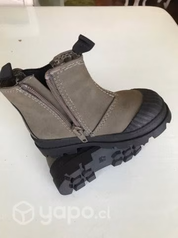 Botas niño niña nuevas