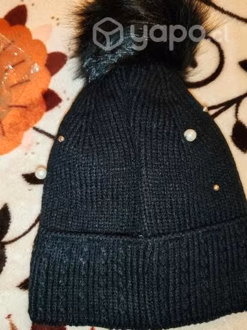 Gorro lana con piel interior y aplicación - Imagen 3