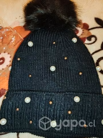 Gorro lana con piel interior y aplicación - Imagen 2