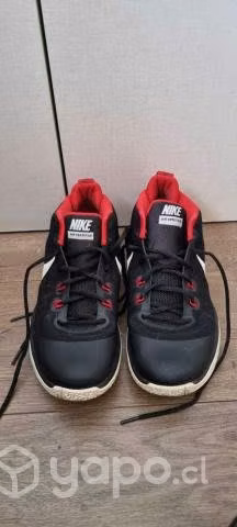 Nike Air Versitile