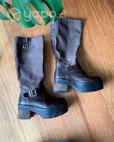 Botas cuero café talla 37
